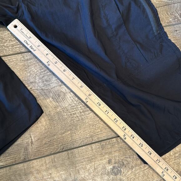 Linlon Women's Quick Dry Black Cargo Capri Pants Size 16 - Picture 6 of 9